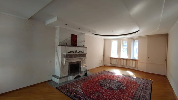 
   Продам дом, 380 м², Ростов-на-Дону

. Фото 3.