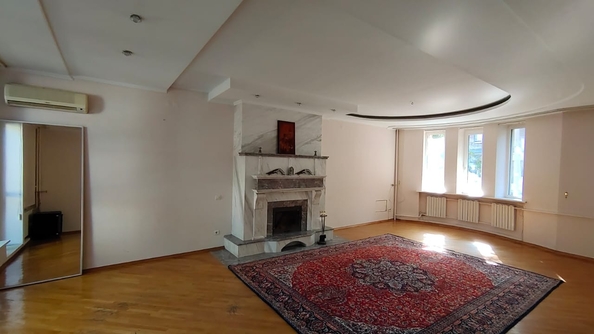 
   Продам дом, 380 м², Ростов-на-Дону

. Фото 4.