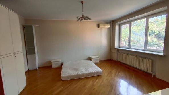 
   Продам дом, 380 м², Ростов-на-Дону

. Фото 6.
