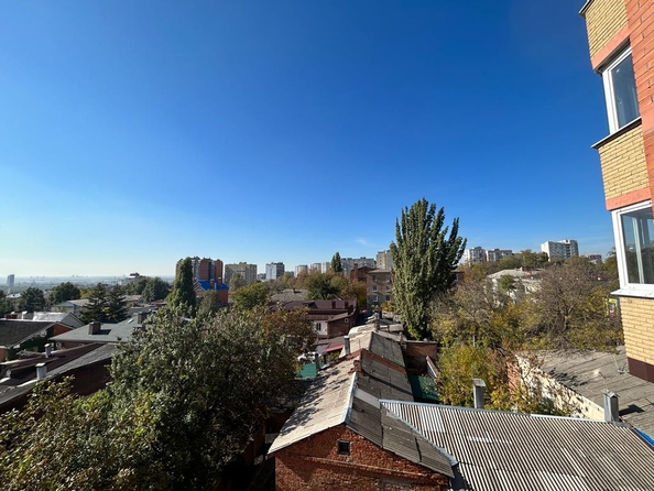 
   Продам 1-комнатную, 75 м², Закруткина ул, 2

. Фото 5.