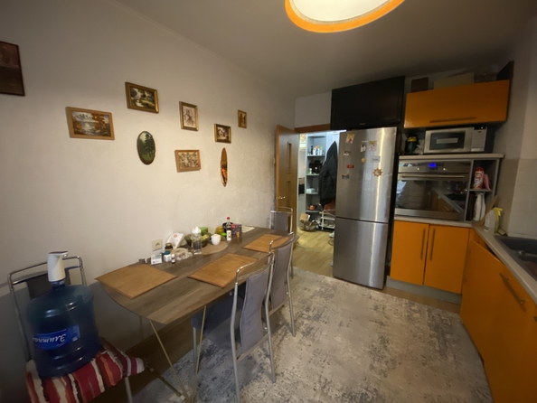 
   Продам 3-комнатную, 62 м², Разина ул, 3

. Фото 3.
