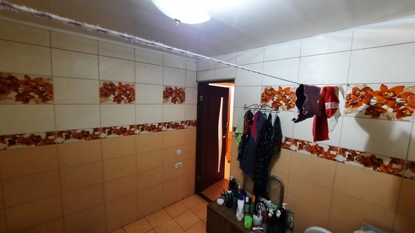 
   Продам 2-комнатную, 74 м², Лелюшенко ул, 13

. Фото 9.