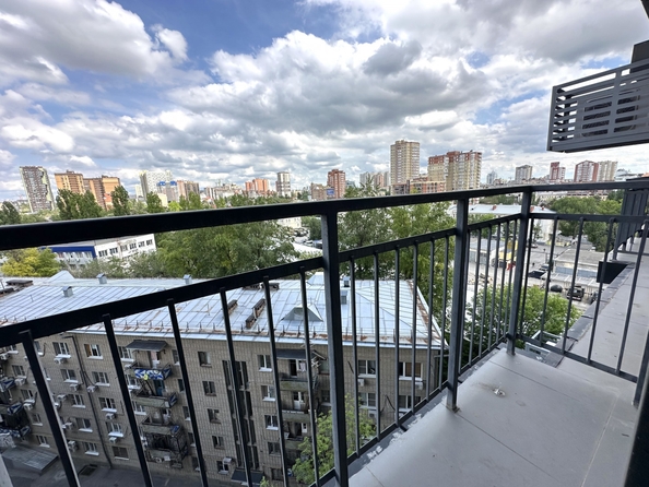 
   Продам 1-комнатную, 42 м², Соколова пр-кт, 68/118В

. Фото 11.
