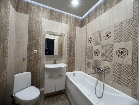 
   Продам 1-комнатную, 38 м², Жданова ул, 19

. Фото 10.
