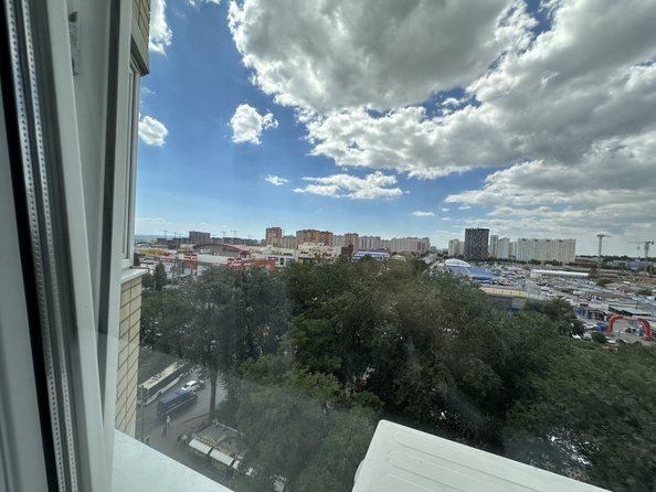 
   Продам 1-комнатную, 39 м², Малиновского ул, 76

. Фото 8.