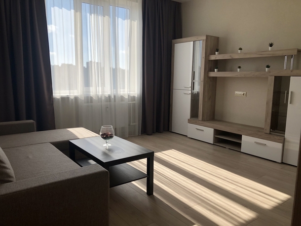 
   Продам 1-комнатную, 37.1 м², Ткачева ул, 38

. Фото 4.