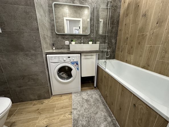 
   Продам 2-комнатную, 40 м², Еременко ул, 110/2с1

. Фото 8.