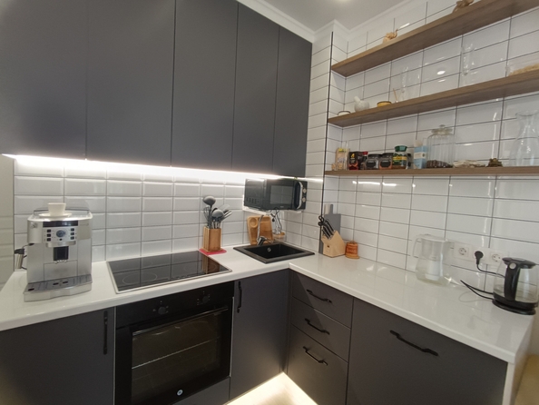 
   Продам 1-комнатную, 35 м², Еременко ул, 112

. Фото 6.