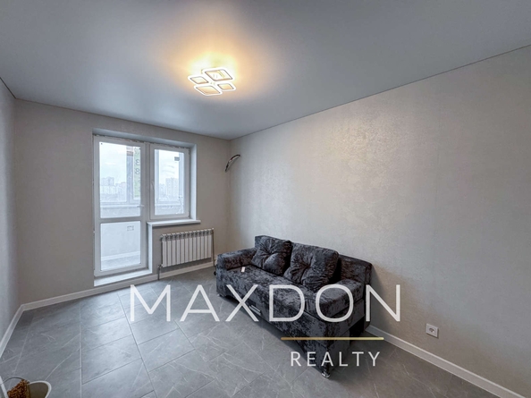 
   Продам 2-комнатную, 64 м², Комарова б-р, 1е

. Фото 22.