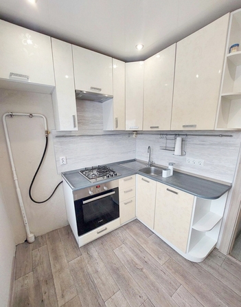 
   Продам 2-комнатную, 46 м², Андрея Сладкова ул, 85

. Фото 1.