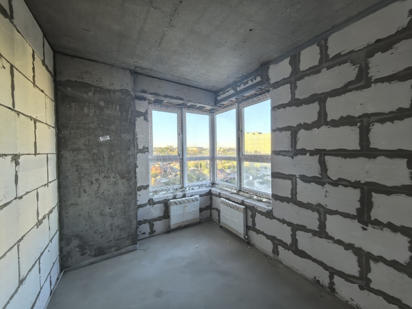 
   Продам 3-комнатную, 77 м², 23-я линия ул, 23

. Фото 7.