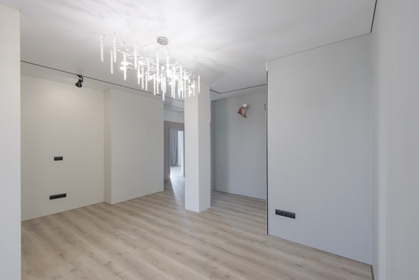 
   Продам 4-комнатную, 139.1 м², Максима Горького ул, 120

. Фото 9.