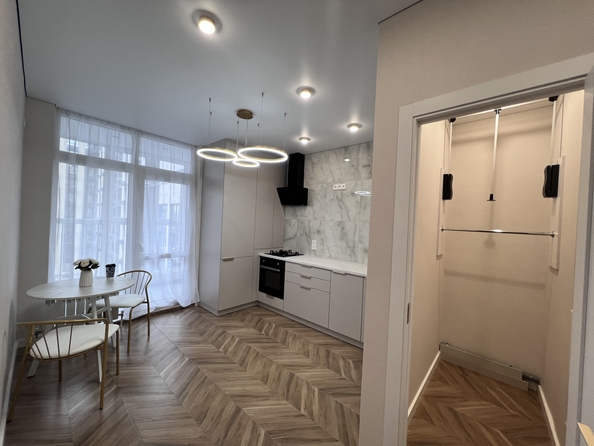 
   Продам 1-комнатную, 35.5 м², Берберовская ул, 11

. Фото 2.