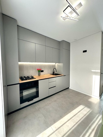 
   Продам 1-комнатную, 37 м², Берберовская ул, 15

. Фото 2.