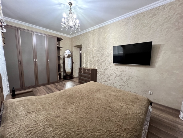
   Продам 2-комнатную, 68.1 м², Платова ул, 6

. Фото 10.