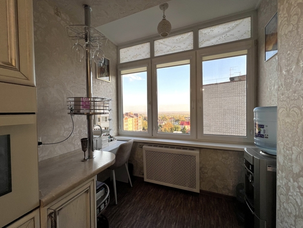
   Продам 2-комнатную, 68.1 м², Платова ул, 6

. Фото 12.