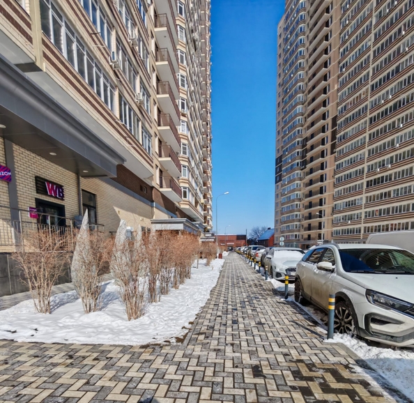 
   Продам 3-комнатную, 62.2 м², Горсоветская ул, 49

. Фото 23.