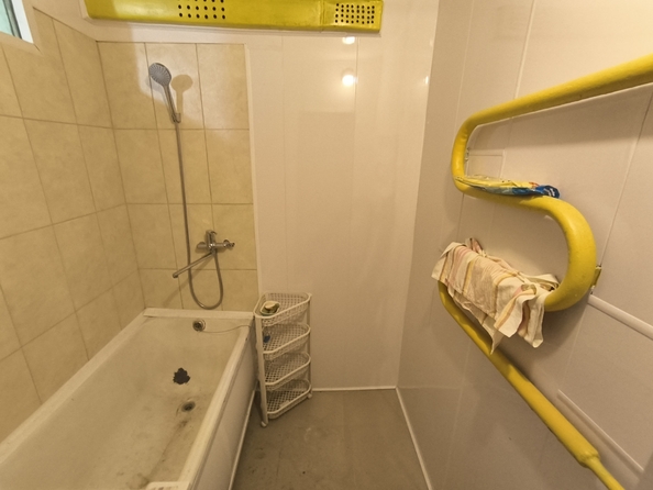 
   Продам 3-комнатную, 58.8 м², Тимошенко ул, 24

. Фото 13.