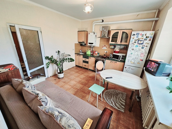 
   Продам 2-комнатную, 47 м², Луначарского ул, 166а

. Фото 4.