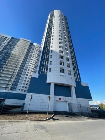 
   Продам 1-комнатную, 33 м², Привокзальная пл, 3

. Фото 1.
