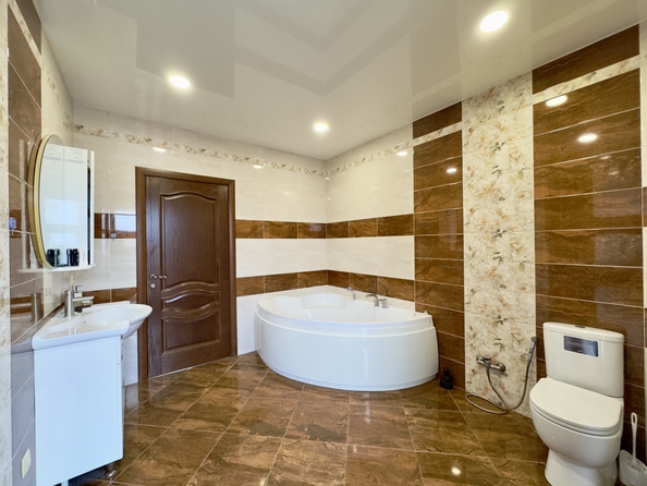 
  Продается дом, 357 м², Аксай
. Фото 11.