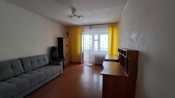 
  Продается 2-комн. квартира, 85 м², Комарова б-р, д. 16
. Фото 2.