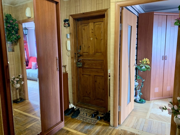 
  Продается 3-комн. квартира, 60 м², Стачки пр-кт, д. 11
. Фото 8.