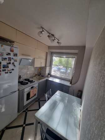
  Продается 3-комн. квартира, 50 м², Гвардейский пер, д. 72а
. Фото 1.