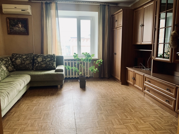 
  Продается 2-комн. квартира, 50 м², Жмайлова ул, д. 3
. Фото 1.
