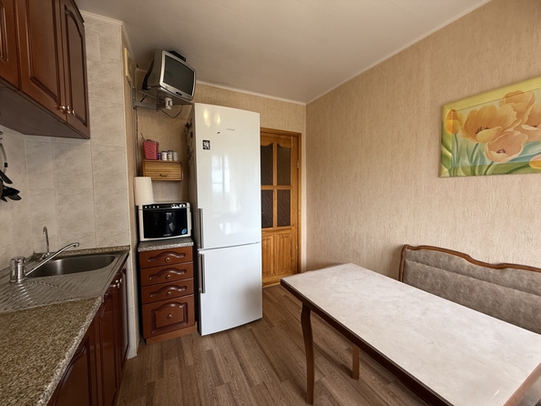 
  Продается 3-комн. квартира, 60 м², 2-я Краснодарская ул, д. 129/1
. Фото 2.