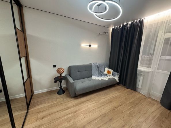 
  Продается 1-комн. квартира, 37 м², Зорге ул, д. 9
. Фото 1.
