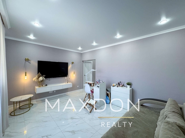 
  Продается 3-комн. квартира, 90 м², Берберовская ул, д. 4/2
. Фото 6.