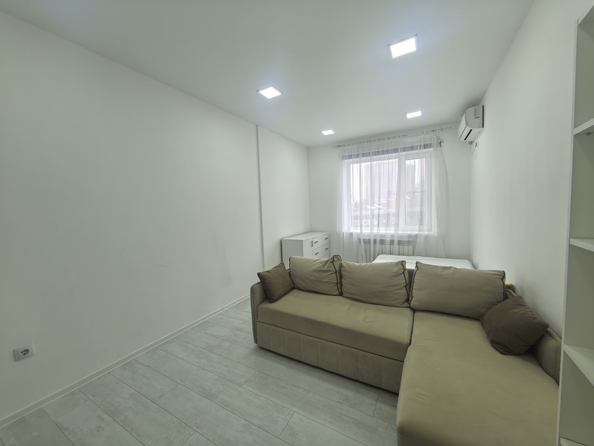 
  Продается 1-комн. квартира, 40 м², 35-я линия ул, д. 89
. Фото 9.