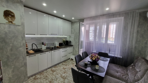 
  Продается 2-комн. квартира, 60 м², Еременко ул, д. 112/1с1
. Фото 1.