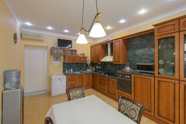 
  Продается дом, 390 м², Ростов-на-Дону
. Фото 1.