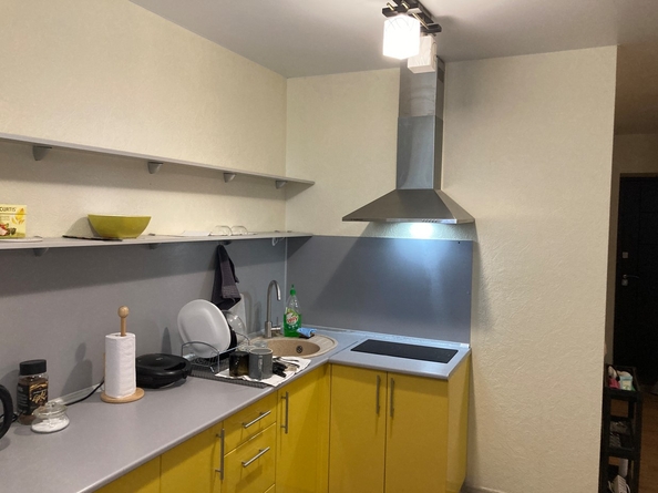 
  Продается 1-комн. квартира, 37 м², Извилистая ул, д. 7/2
. Фото 5.