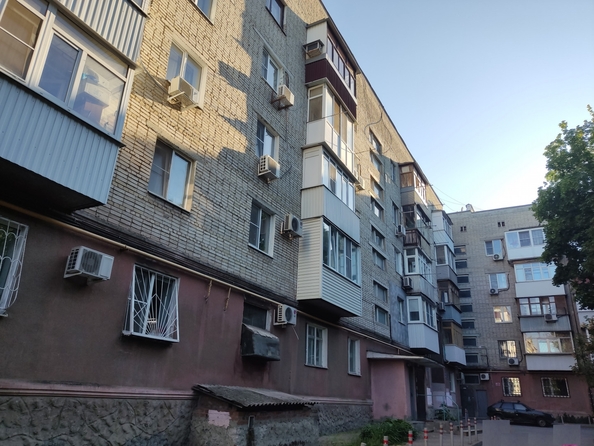 
  Продается 3-комн. квартира, 60 м², 1-я Баррикадная ул, д. 48
. Фото 16.