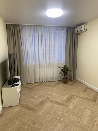 
  Продается 1-комн. квартира, 42.5 м², Гвардейский пер, д. 13
. Фото 2.