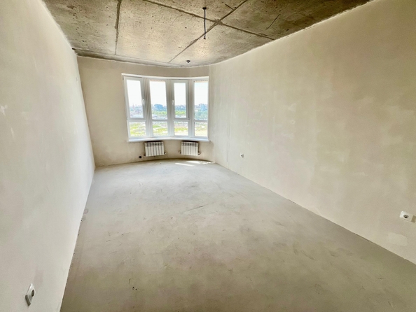 
  Продается 3-комн. квартира, 74.7 м², Бориса Слюсаря ул, д. 15
. Фото 2.