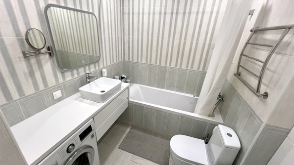 
  Продается 2-комн. квартира, 48.2 м², Половинко ул, д. 280/2
. Фото 17.