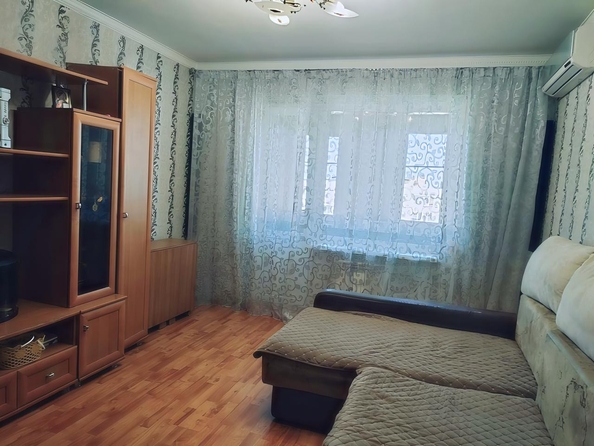 
  Продается 2-комн. квартира, 57 м², Благодатная ул, д. 166а
. Фото 2.