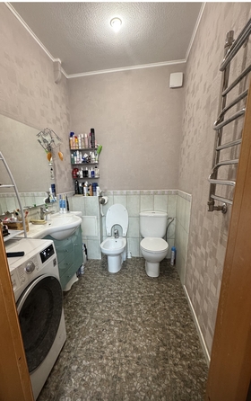 
  Продается 4-комн. квартира, 99.5 м², Жмайлова ул, д. 27
. Фото 16.