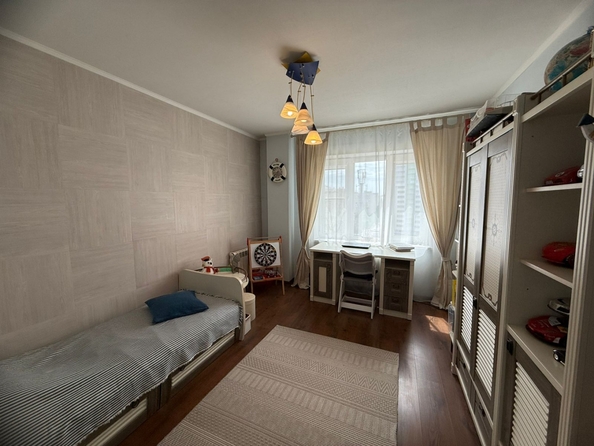 
  Продается 3-комн. квартира, 94 м², Северная Звезда ул, д. 7
. Фото 8.