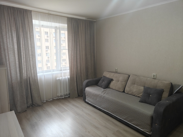 
  Сдается 1-комн. квартира, 39 м², Стабильная ул, д. 21
. Фото 8.
