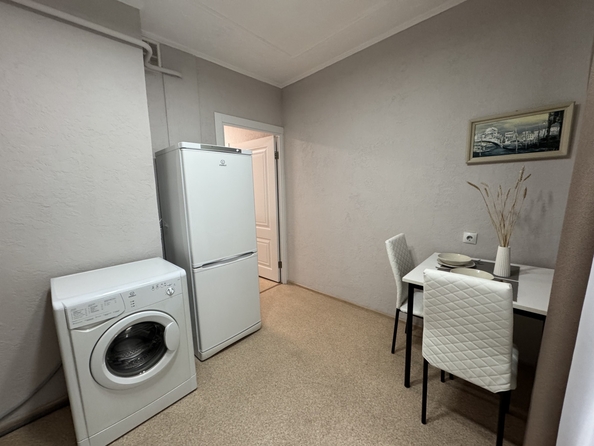 
  Продается 1-комн. квартира, 37 м², Жмайлова ул, д. 6
. Фото 10.