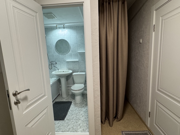 
  Продается 1-комн. квартира, 37 м², Жмайлова ул, д. 6
. Фото 14.
