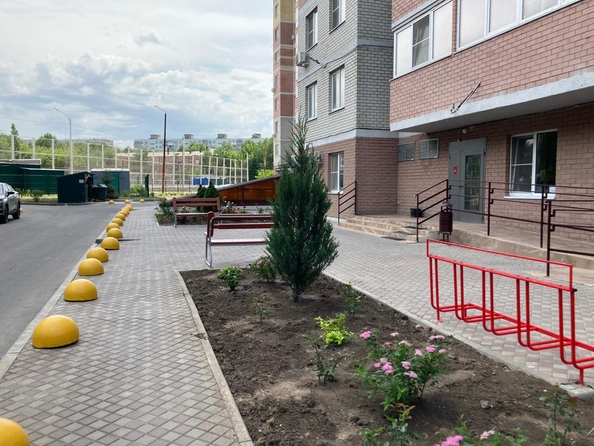 
  Продается 3-комн. квартира, 77 м², Днепровский пер, д. 117
. Фото 3.