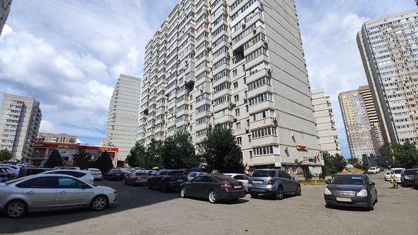 
  Продается 2-комн. квартира, 55 м², Извилистая ул, д. 17/1
. Фото 10.