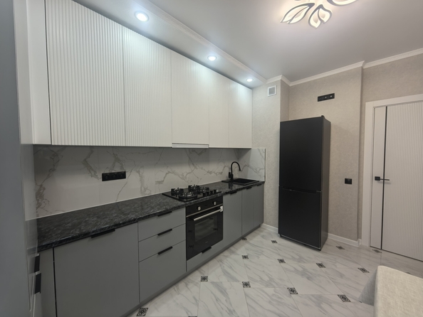 
  Продается 1-комн. квартира, 37.9 м², Берберовская ул, д. 32
. Фото 3.