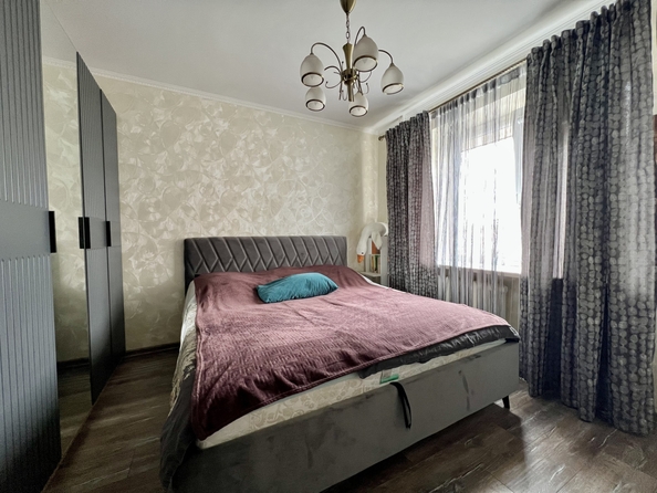 
  Продается 3-комн. квартира, 76 м², Коминтерна ул, д. 143
. Фото 9.